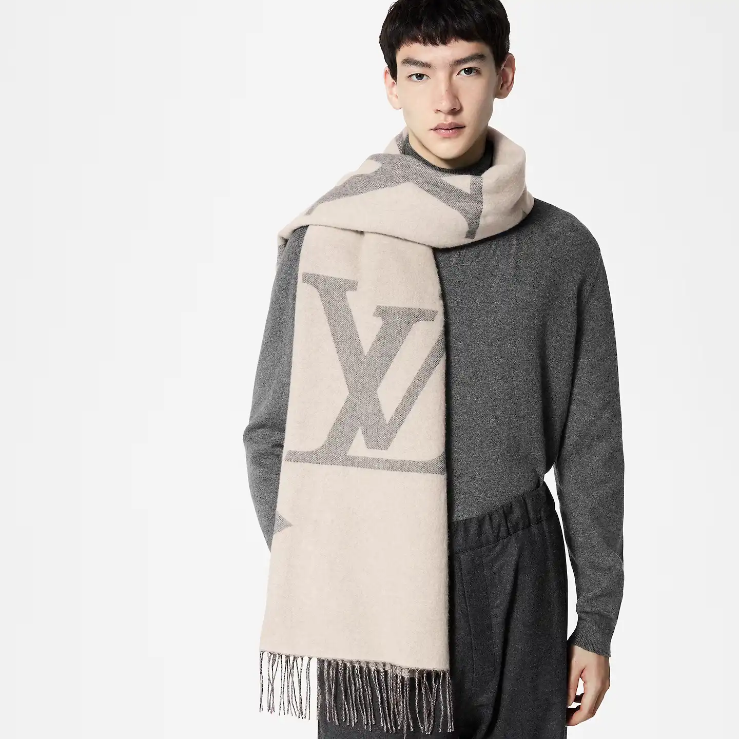 Cheap Louis Vuitton Light Grey M77951 MNG Giant Scarf 0204